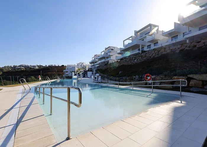 085 Modern Apartment In Trendy La Cala Golf Resort